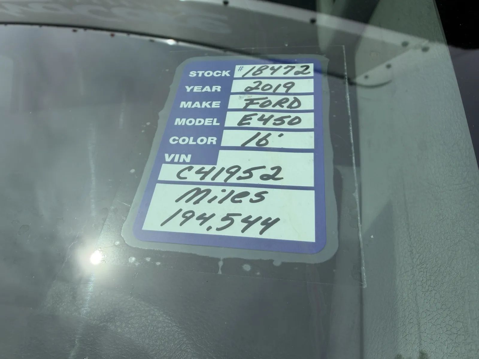Used 2019 Ford E-450 - photo 5