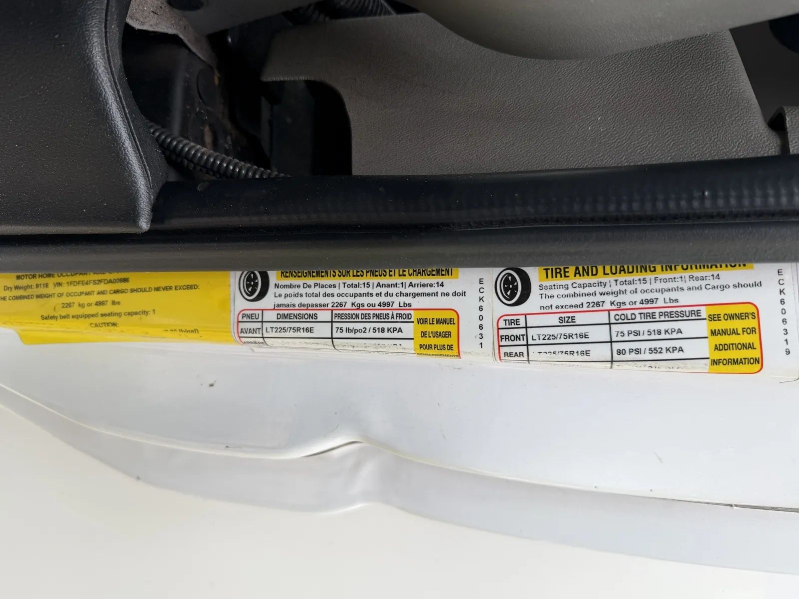Used 2015 Ford E-450 - photo 25