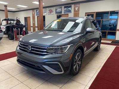 Used 2024 Volkswagen Tiguan SE for sale #A1F-03710 - photo 1
