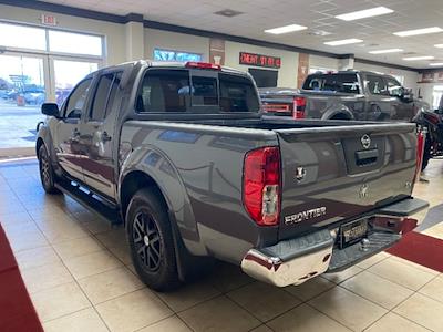 Used 2021 Nissan Frontier SV Crew Cab for sale #A1F-21690 - photo 2