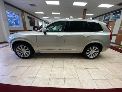 Used 2017 Volvo XC90 - photo 2