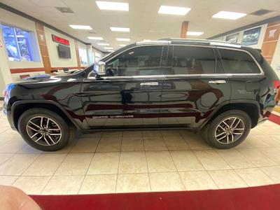 Used 2019 Jeep Grand Cherokee - photo 1