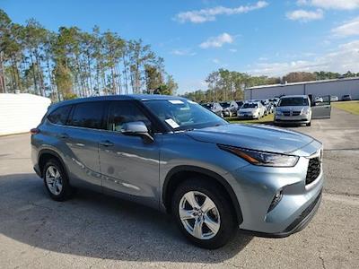 Used 2021 Toyota Highlander L for sale #A1F-82585 - photo 2