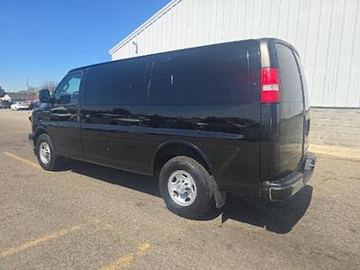 Used 2018 Chevrolet Express 2500 - photo 1