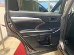 Used 2018 Toyota Highlander LE for sale #A1FP-82222 - photo 8
