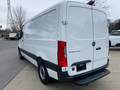 Used 2022 Mercedes-Benz Sprinter 2500 Standard Roof Empty Cargo Van for sale #A1FP-89928 - photo 2