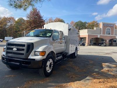 Used 2009 Ford F-750 Crew Cab Enclosed Service Body for sale #A1P-60491 - photo 1