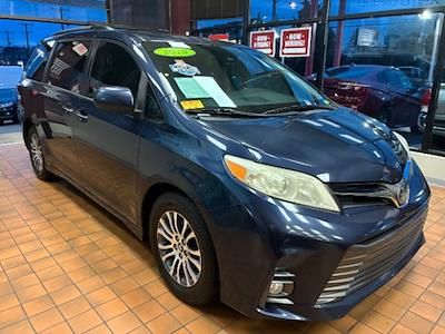 Used 2018 Toyota Sienna XLE Minivan for sale #A2F-02262 - photo 1