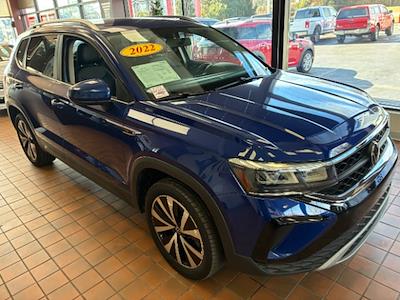 Used 2022 Volkswagen Taos SE for sale #A2F-96045 - photo 1