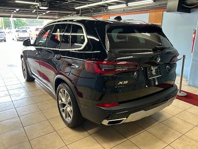 Used 2022 BMW X5 xDrive40i AWD SUV for sale #A2P-04373 - photo 2