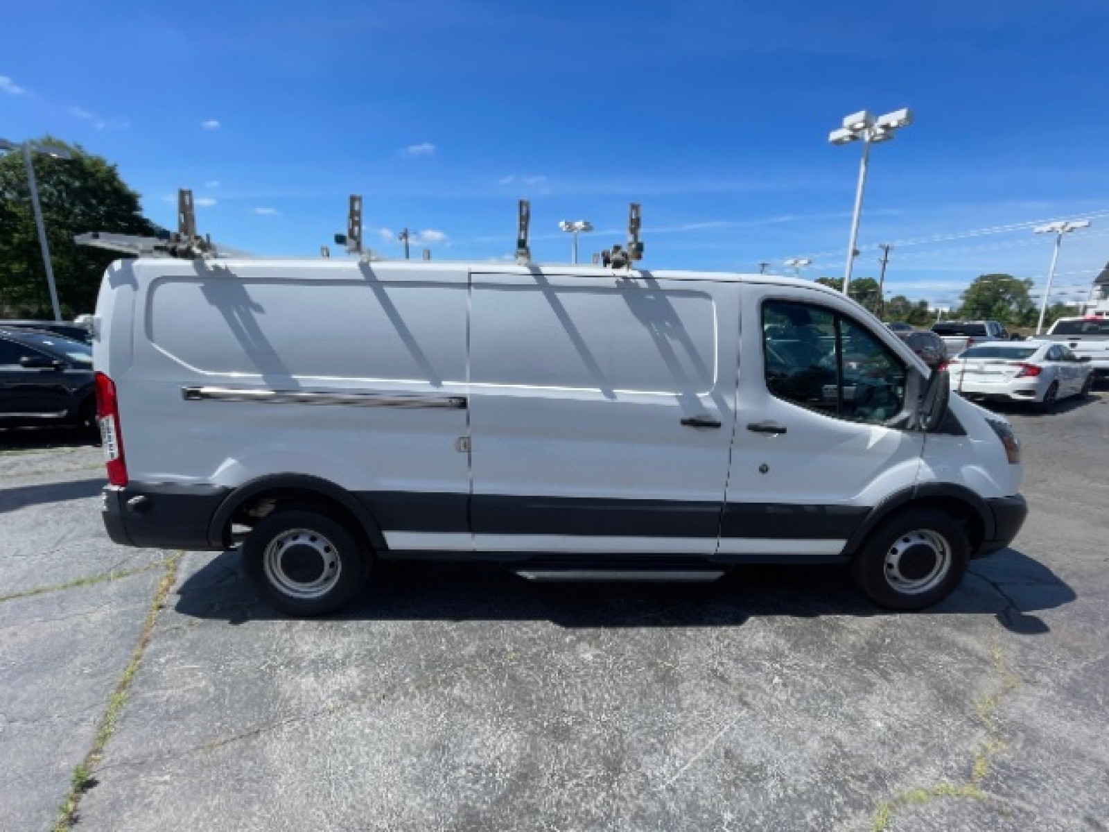 Used 2017 Ford Transit 350 - photo 7