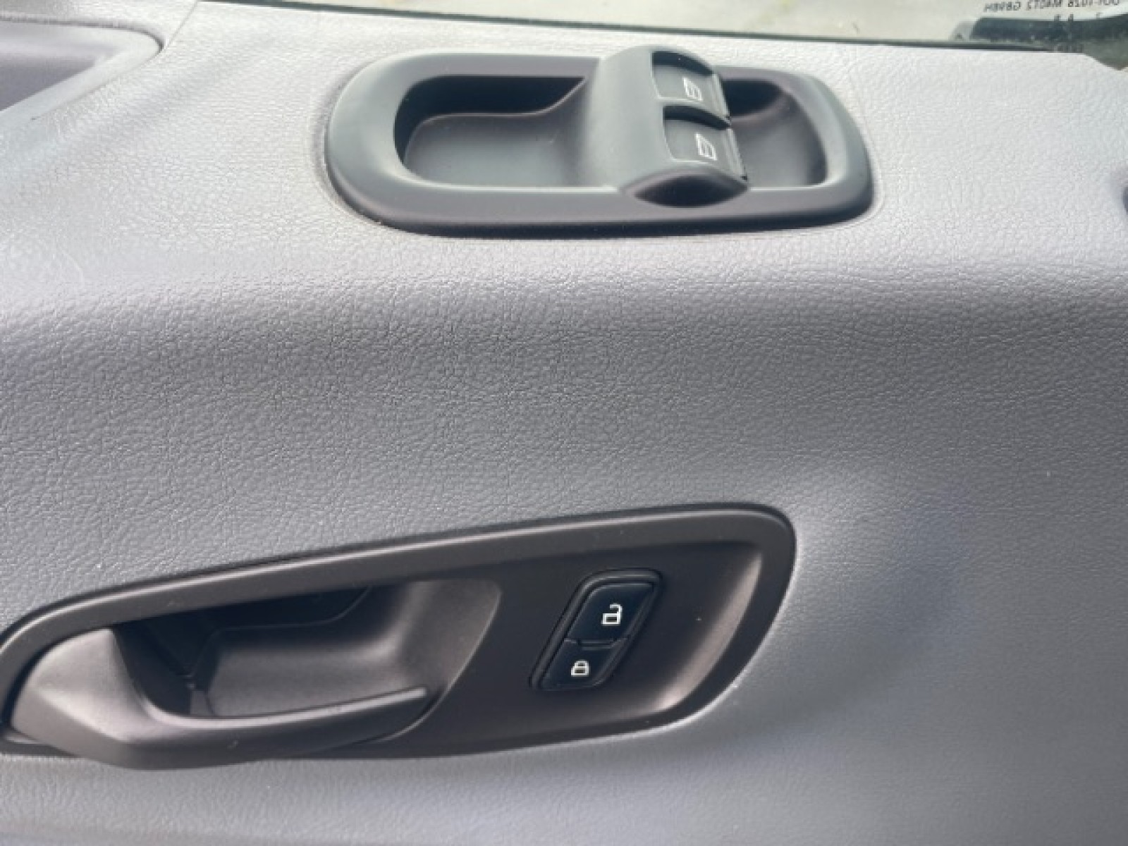 Used 2017 Ford Transit 350 - photo 12
