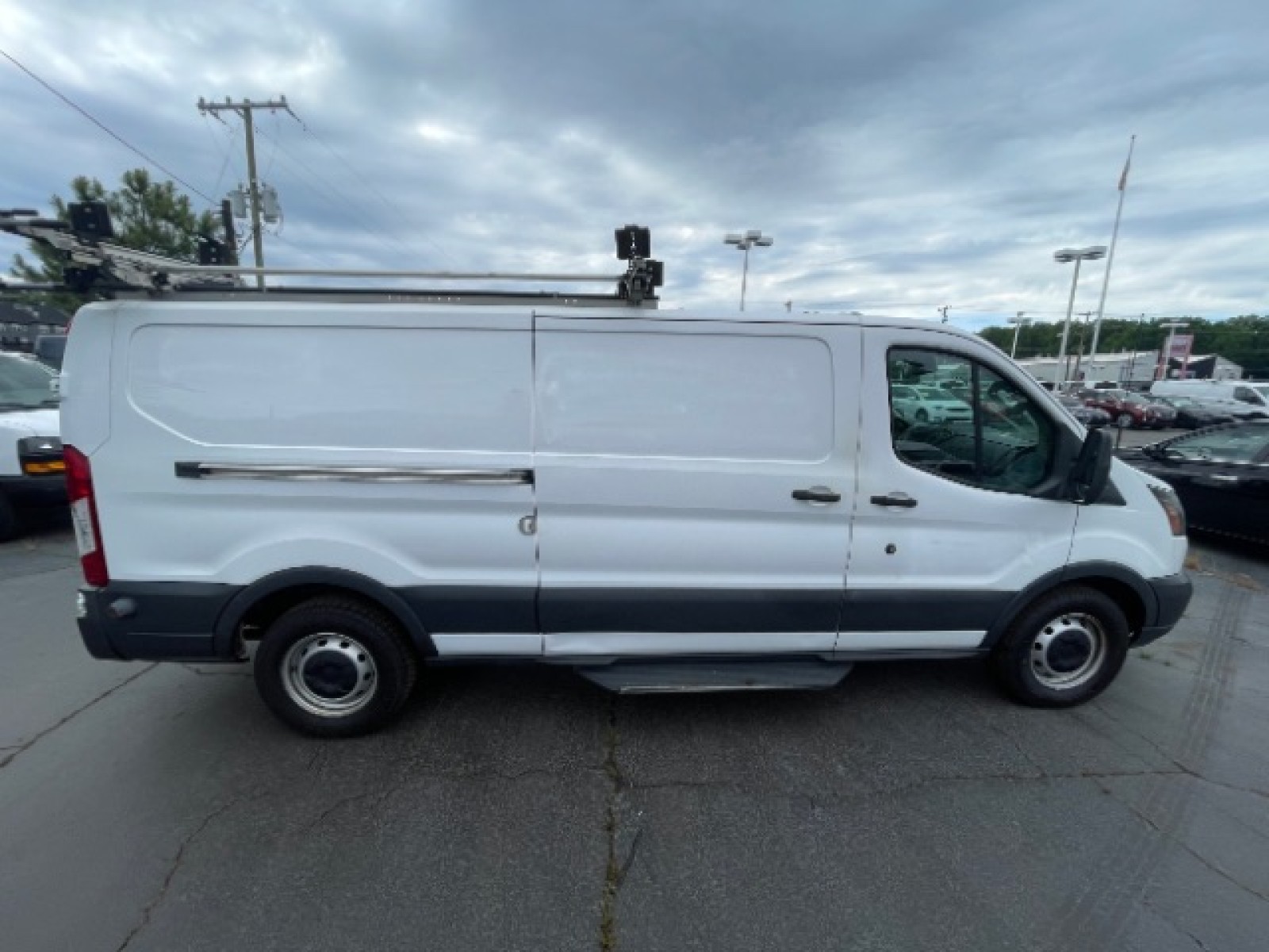 Used 2017 Ford Transit 350 - photo 6