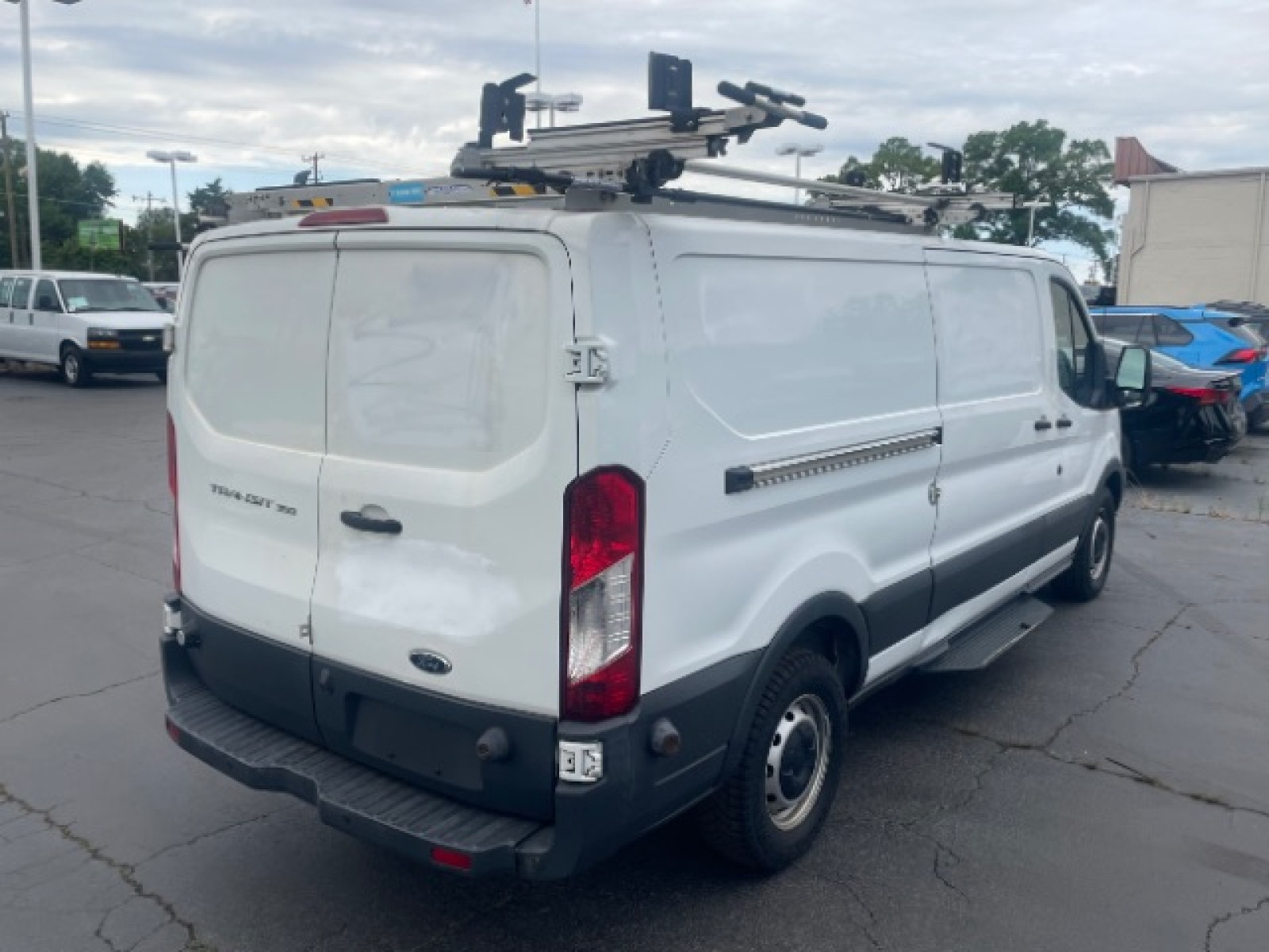 Used 2017 Ford Transit 350 - photo 7
