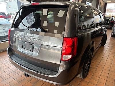 Used 2018 Dodge Grand Caravan - photo 1