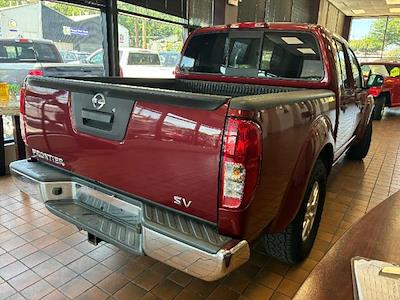 Used 2019 Nissan Frontier SV Crew Cab for sale #A3FP-27425 - photo 2