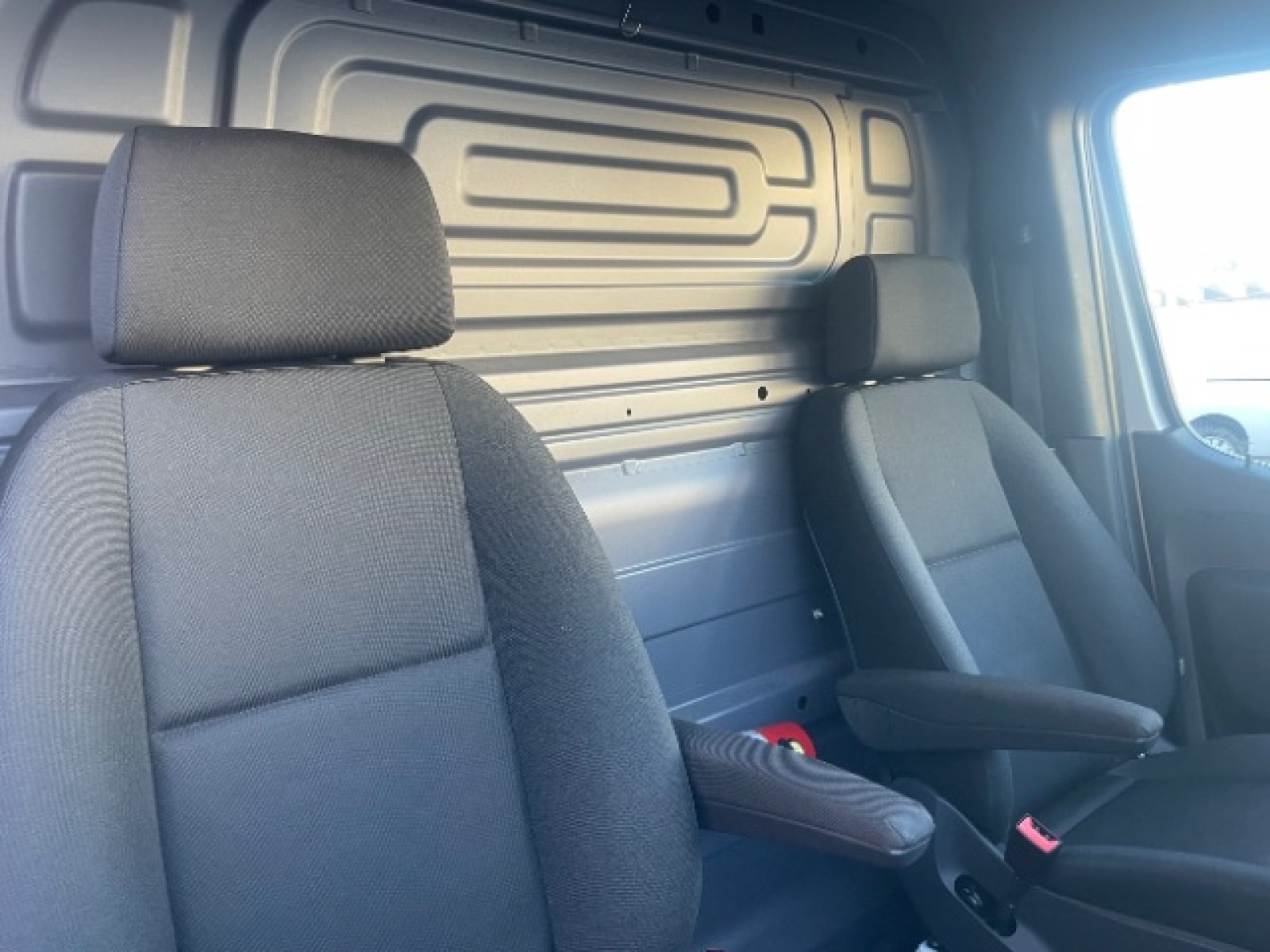 Used 2020 Freightliner Sprinter 2500 - photo 12