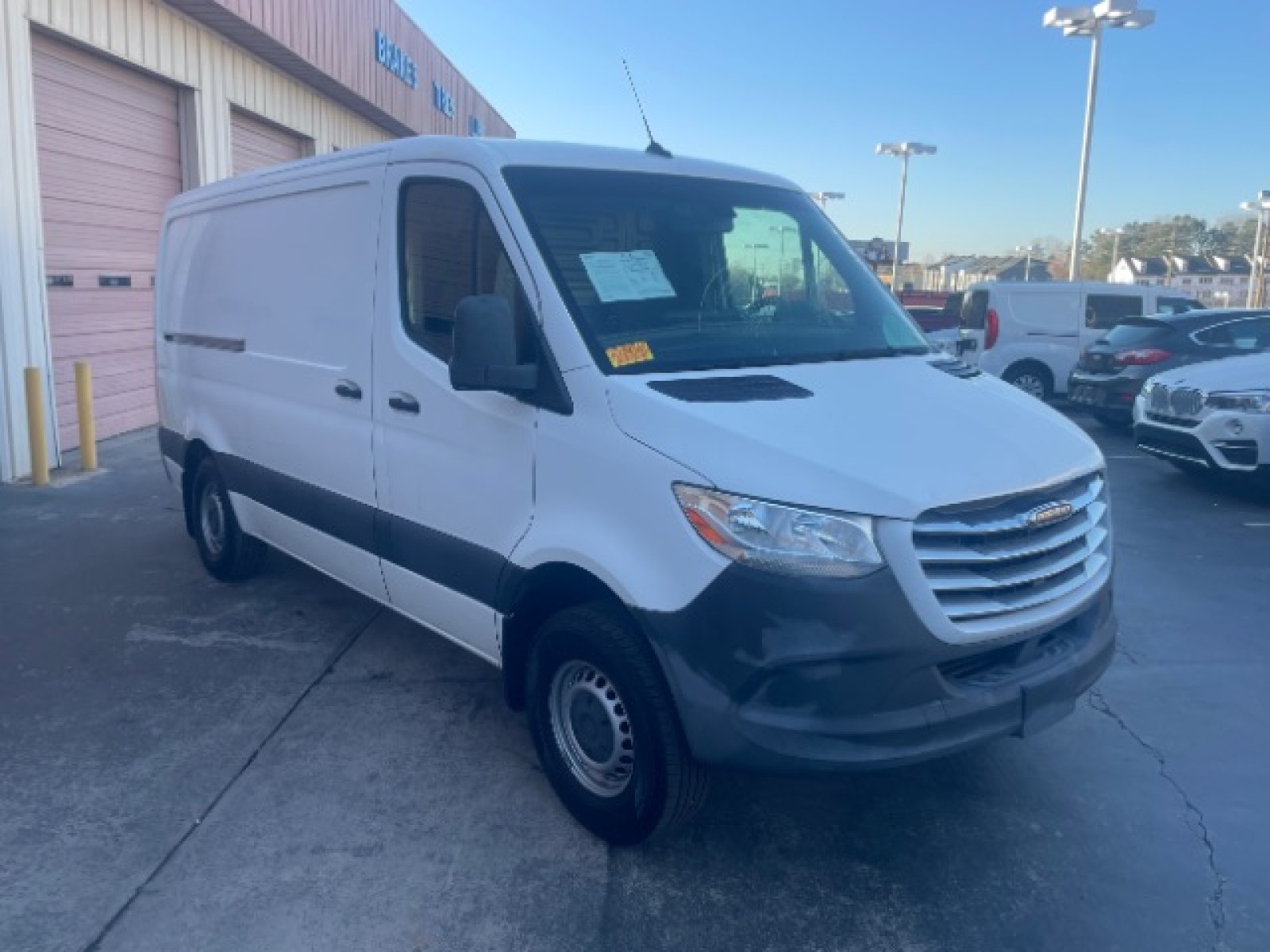 Used 2020 Freightliner Sprinter 2500 - photo 1