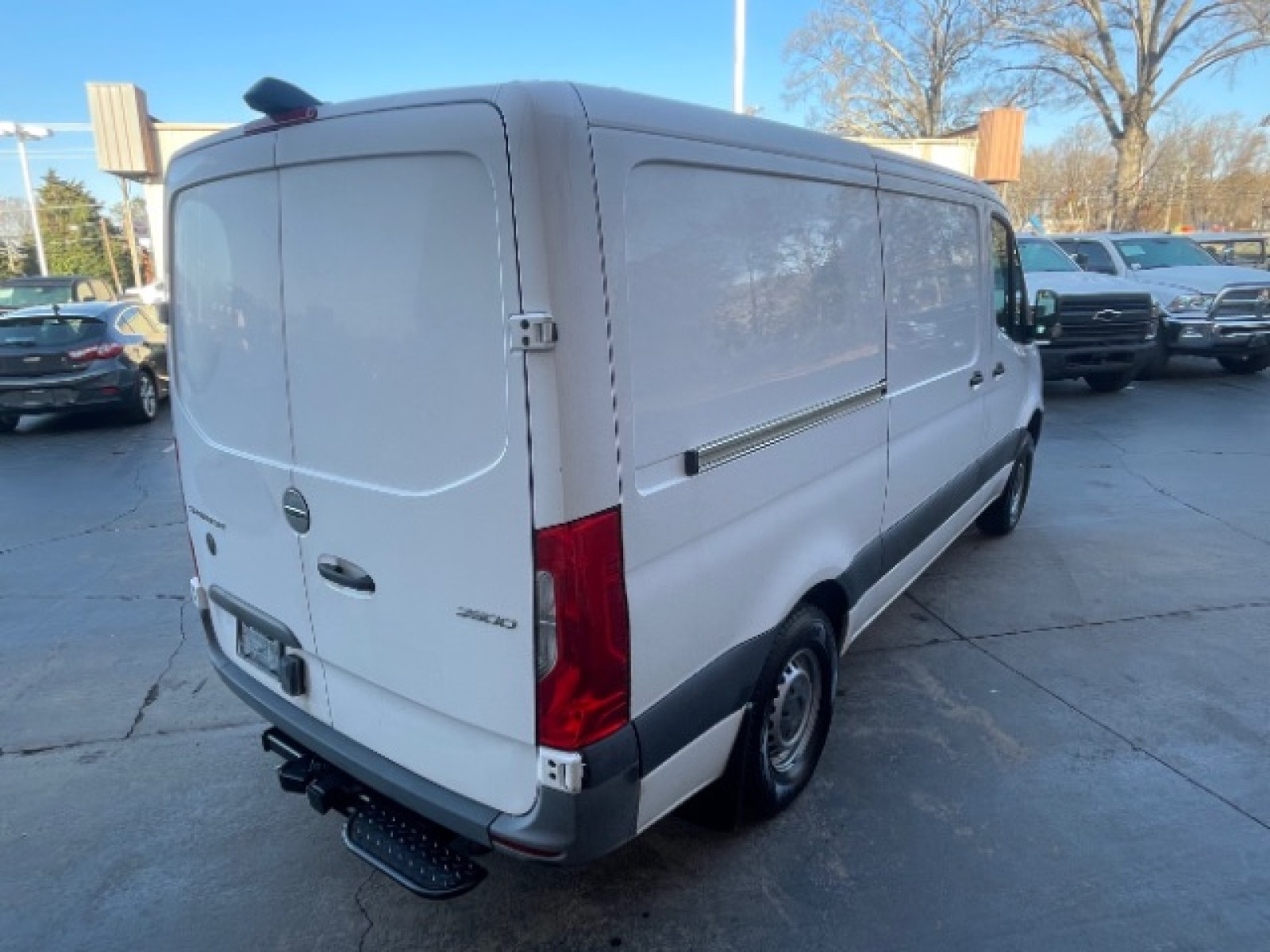 Used 2020 Freightliner Sprinter 2500 - photo 2