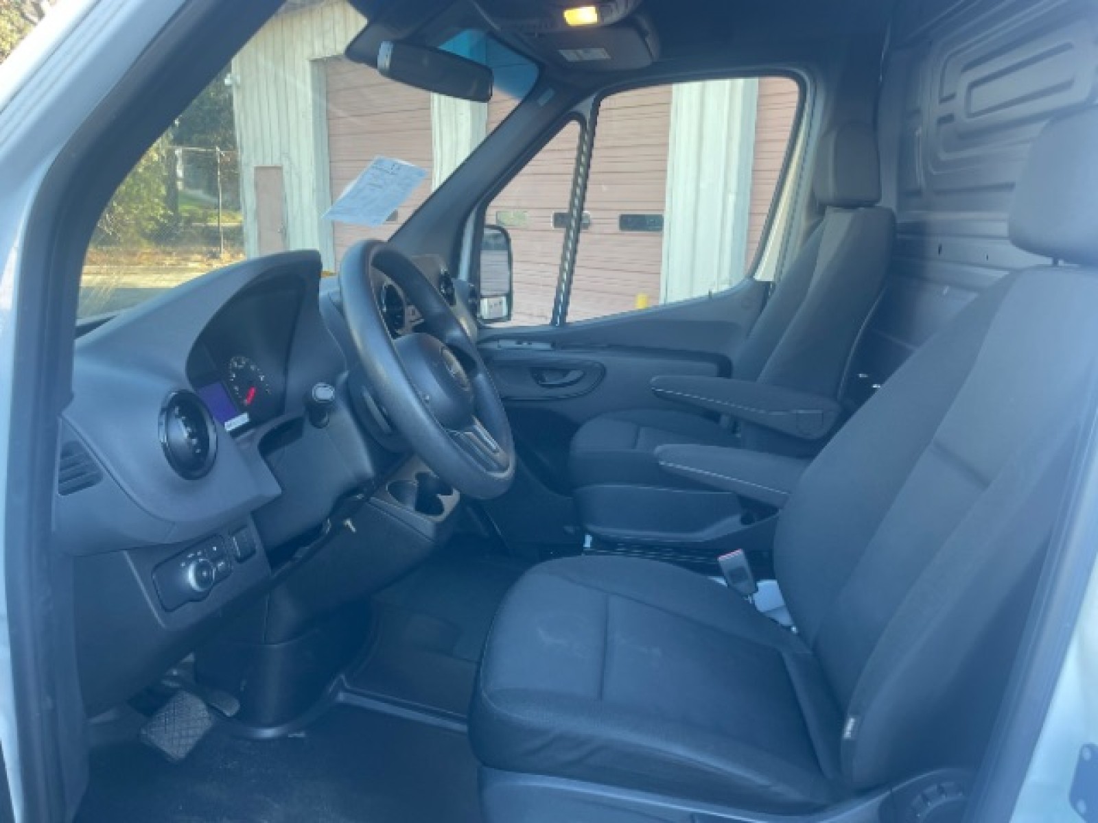 Used 2020 Freightliner Sprinter 2500 - photo 7