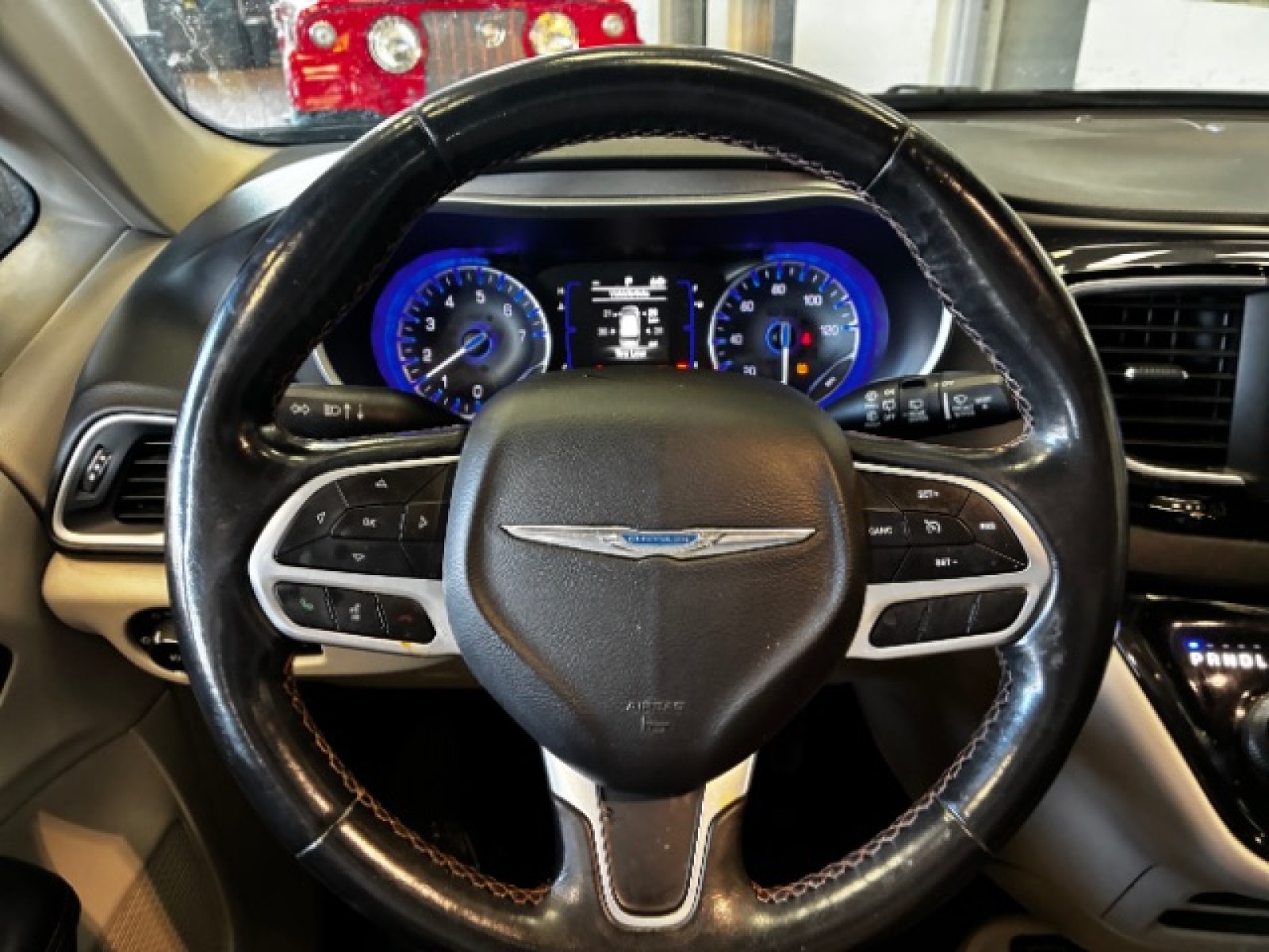 Used 2020 Chrysler Pacifica - photo 22