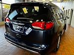 Used 2020 Chrysler Pacifica Touring L Minivan thumbnail 9