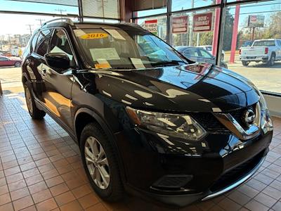 Used 2016 Nissan Rogue - photo 1