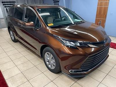 Used 2022 Toyota Sienna XLE FWD Minivan for sale #A9F-04424 - photo 1