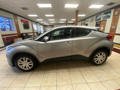 Used 2020 Toyota C-HR - photo 1