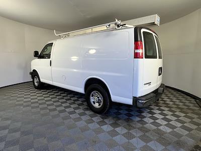 Used 2016 Chevrolet Express 2500 - photo 1