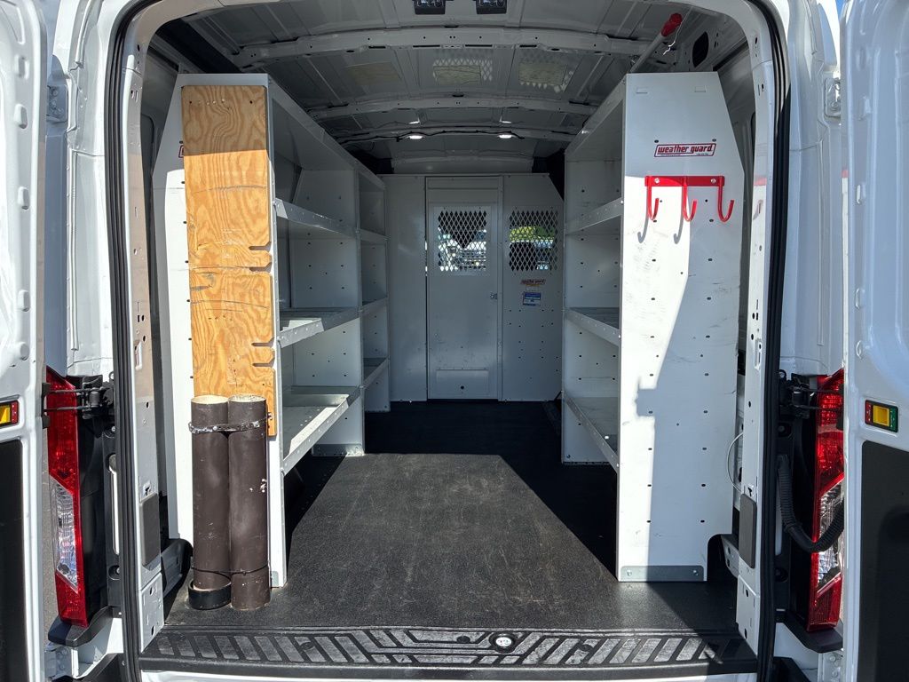 Used 2022 Ford Transit 250 - photo 2