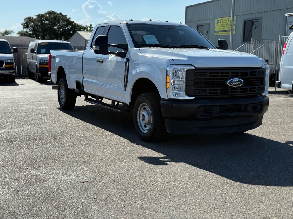 2023 Ford F-250 XL photo 3