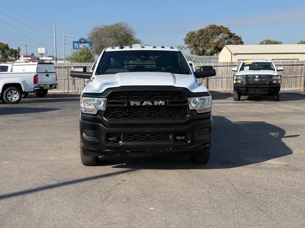 2022 Ram 3500 Tradesman photo 3