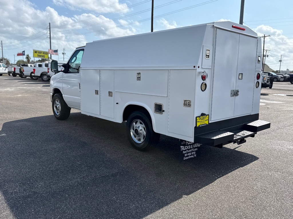 2013 Ford E-350 photo 4