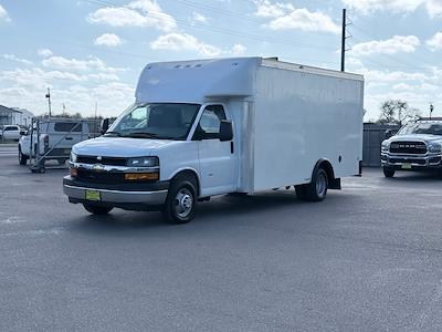 Used 2022 Chevrolet Express 3500 - photo 1