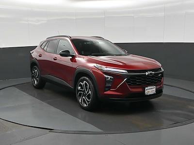 Used 2025 Chevrolet Trax - photo 1