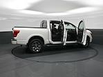 2017 Nissan Titan Crew Cab 4WD Pickup for sale #216369A - photo 32