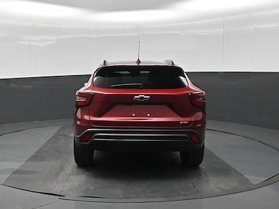 Used 2025 Chevrolet Trax - photo 1