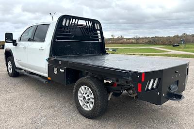 Used 2023 GMC Sierra 2500 SLE Crew Cab 4x4 8' Crownline Steel Flatbed Truck for sale #137903 - photo 2