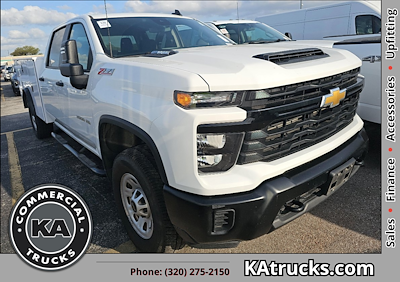 Used 2024 Chevrolet Silverado 3500 - photo 1