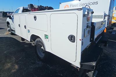 Used 2022 Chevrolet Silverado 3500 Regular Cab 4x4 DuraMag 11' Service Truck for sale #258600 - photo 2