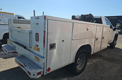 Used 2022 Chevrolet Silverado 3500 Regular Cab 4x4 Reading 11' Service Truck for sale #258965 - photo 2