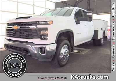 Used 2024 Chevrolet Silverado 3500 - photo 1