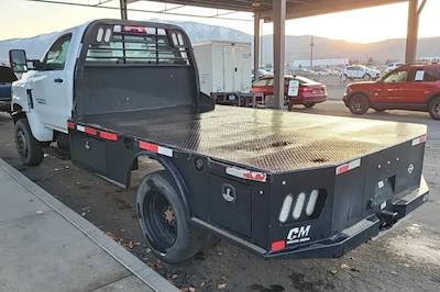 Used 2022 Chevrolet Silverado 5500 Flatbed Truck for sale #379932 - photo 2