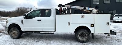 Used 2019 Ford F-350 Super Cab Crane Body for sale #F41381 - photo 2