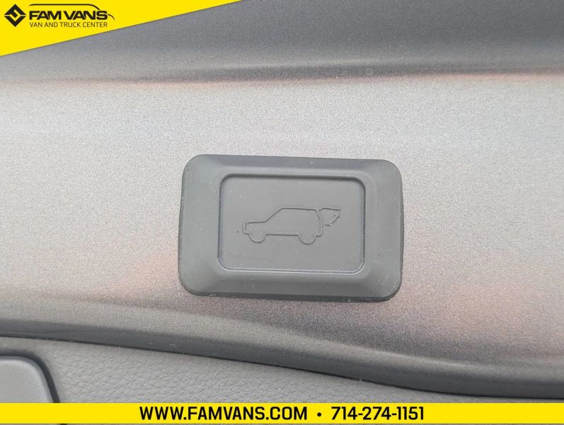 Used 2023 Toyota RAV4 - photo 11