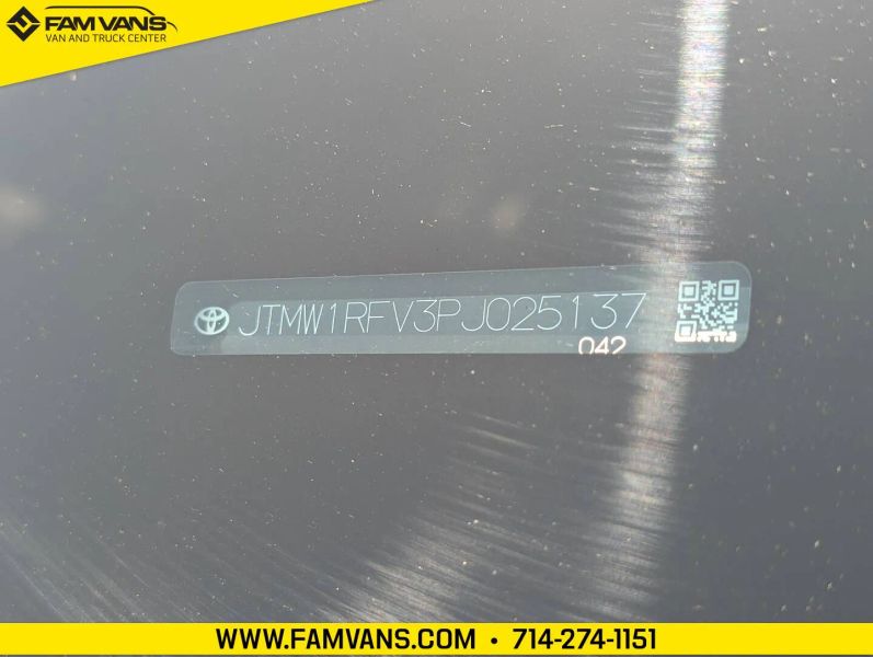 Used 2023 Toyota RAV4 - photo 27