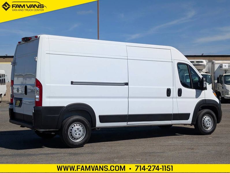 Used 2025 Ram ProMaster 2500 - photo 5