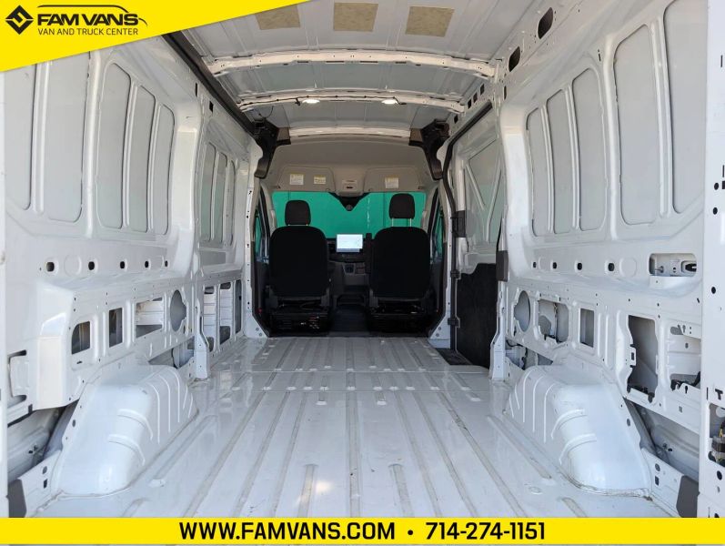 Used 2023 Ford E-Transit 350 - photo 17