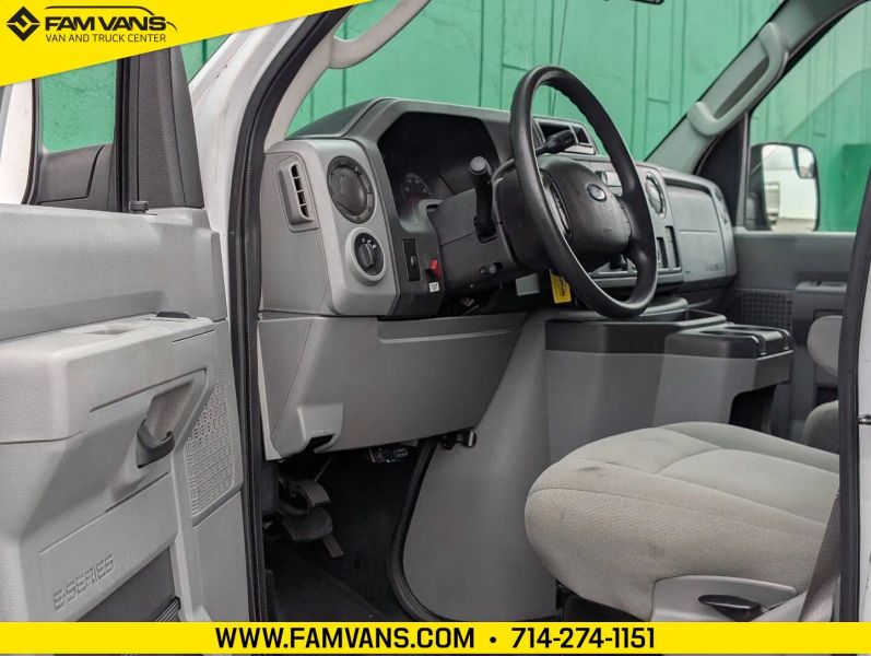 Used 2013 Ford E-150 - photo 15
